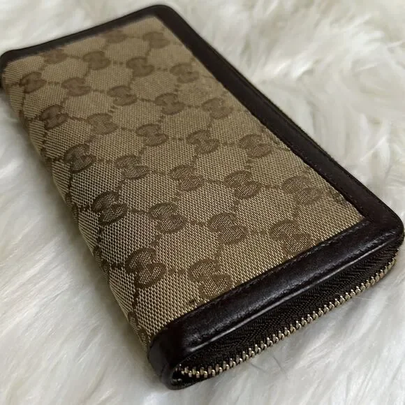 💯Authentic Gucci Zipped Long Wallet 🍀 - Picture 7 of 16